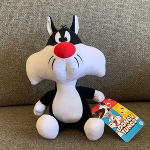 Looney Tunes Toy Factory Sylvester Plush 7”Toy Animal with Tags